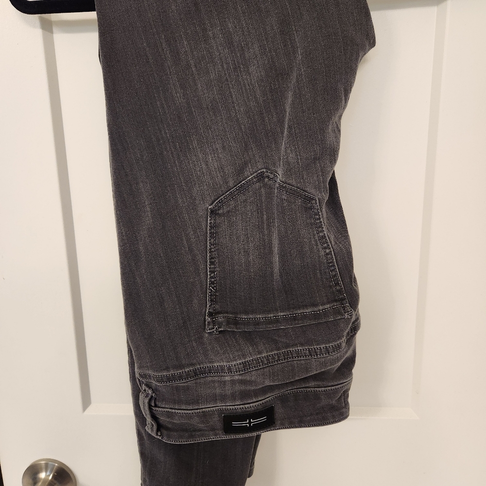 Liverpool ankle skinny charcoal gray jeans